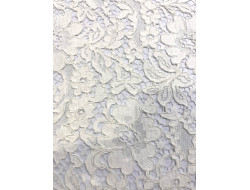 Tissu en dentelle blanc