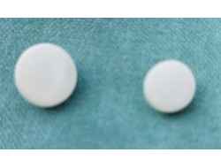 Bouton demi boule nylon blanc 8 et 12 mm