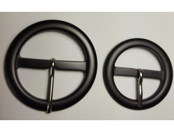 Boucle ceinture noire synthétique