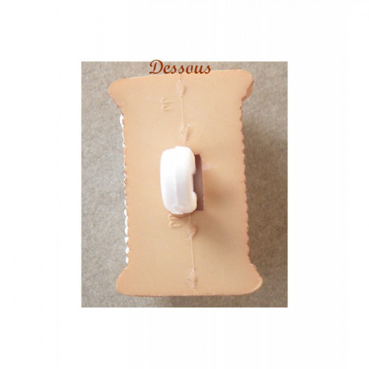 Bouton bobine de fil blanc  - 2