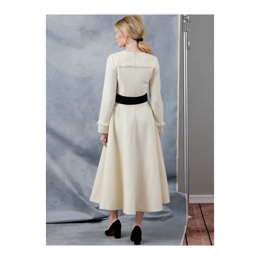 Patron Robe pour jeunes femmes - Vogue 2046  - 7