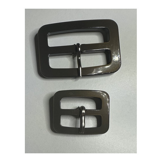 Boucle de ceinture plastique brune 25 et 40 mm  - 1