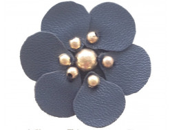 Fleur simili marine coeur en perle